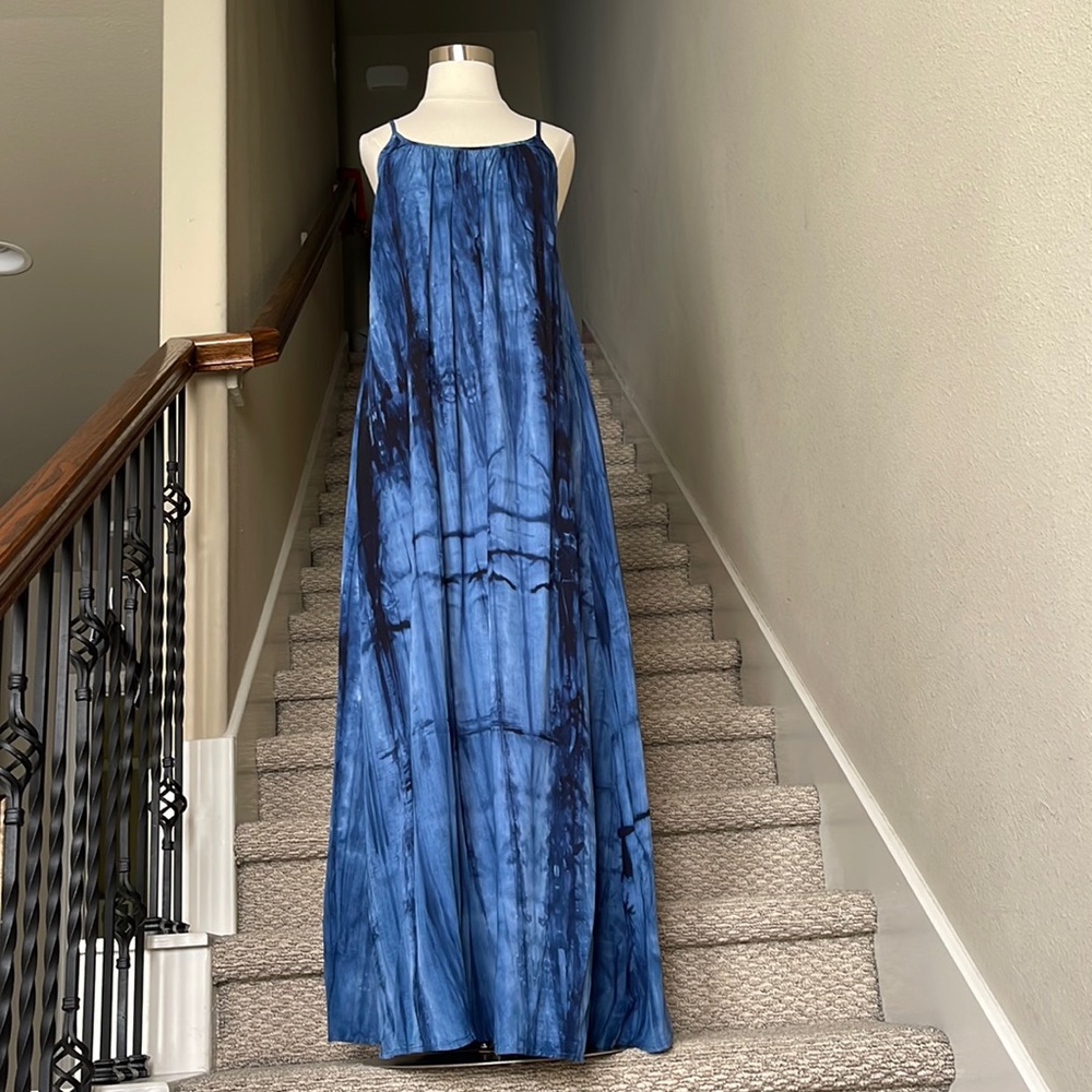 Spot:Lite Sz S Blue Tie-Dye Maxi Dress